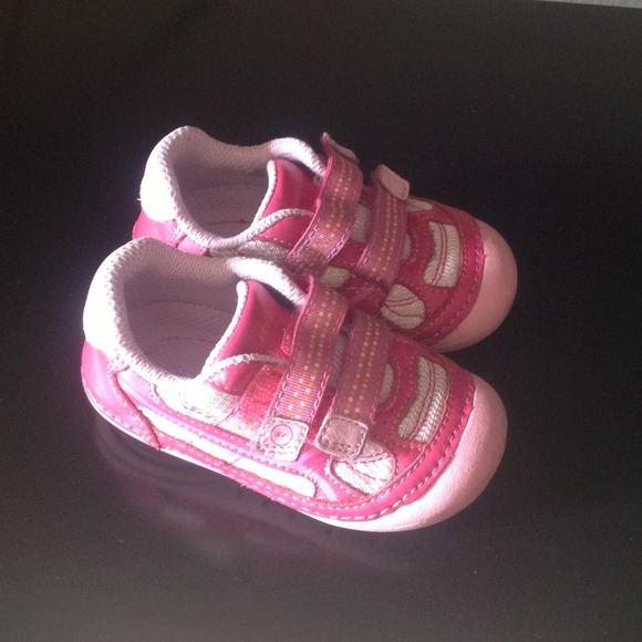 Stride rite baby walking shoes