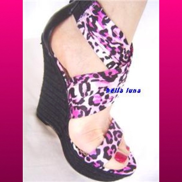 💚 NEW Bebe Pink/Black Wedge Heel Shoes sz 10 💚