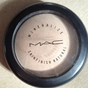 ⭕On hold⭕ MAC Mineralize Skinfinish Natural Light