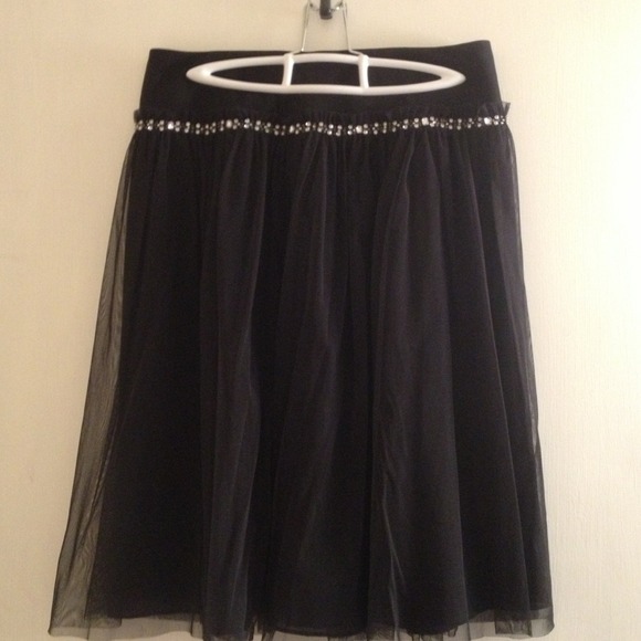 Lovely black skirt by Express. Size 4