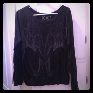 ⛔SOLD⛔Elephants in love sweater
