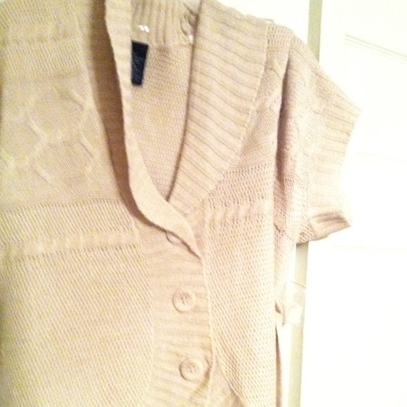 ✨Never worn Cardigan Sweater✨