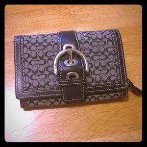 Coach signature wallet