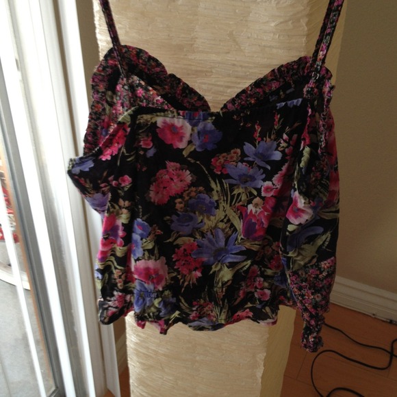 Top - Picture 4 of 4