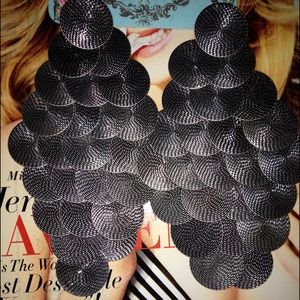 ⭕Sold⭕Silver coin like earrings