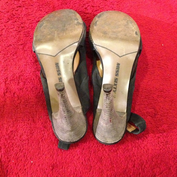 REDUCED Miss Sixty suede heels - Picture 2 of 3