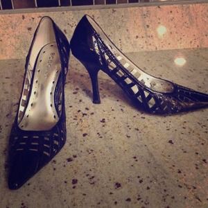 ⭐⭐Traded⭐⭐BCBG black heels