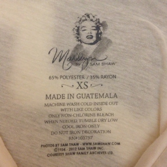 SALE ❗Marilyn Monroe White Top - Picture 3 of 3