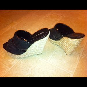 BCBG wedges