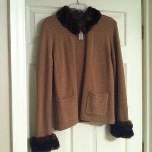 Wool sweater with faux fur collar and cuffs