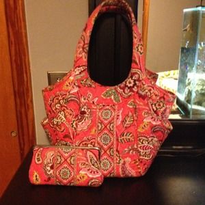 🚫🚫SOLD🚫🚫Vera Bradley Call Me Coral Pursewallet