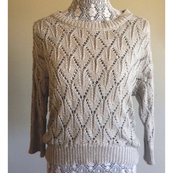 Willi Smith beige high-low crochet sweater