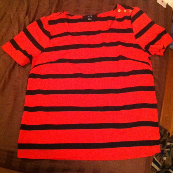 Red & Black Polyester Shirt. Forever 21