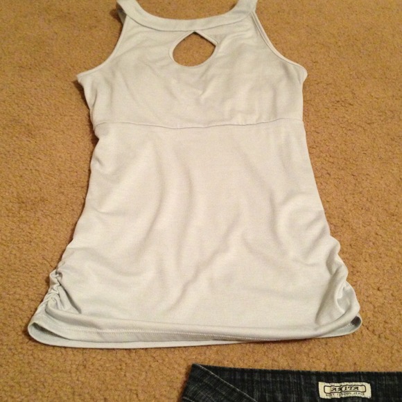 🚫SOLD🚫bundled - Picture 3 of 4