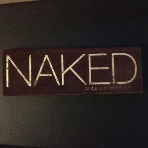 Urban Decay Naked Pallet 1
