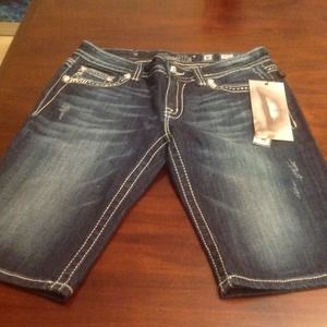 💥SOLD BUNDLE💥NWT MISS ME BERMUDA