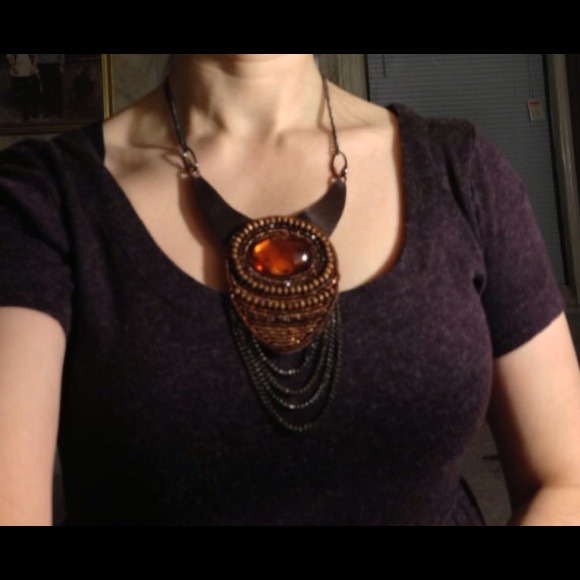 🎉SOLD🎉Handmade amber leather necklace - Picture 4 of 4