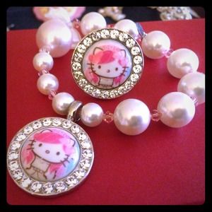Tarina Tarantino Hello Kitty Bundle