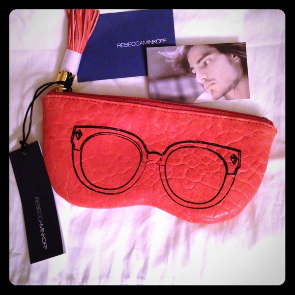 ❌🚫SOLD🚫❌Rebecca Minkoff sunglass pouch
