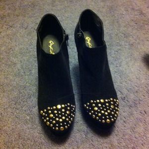 size 7 1/2 boot with 4inch heel