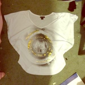 Vintage inspired camera and New York top NWOT