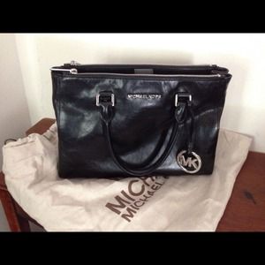 MK'S Handbag