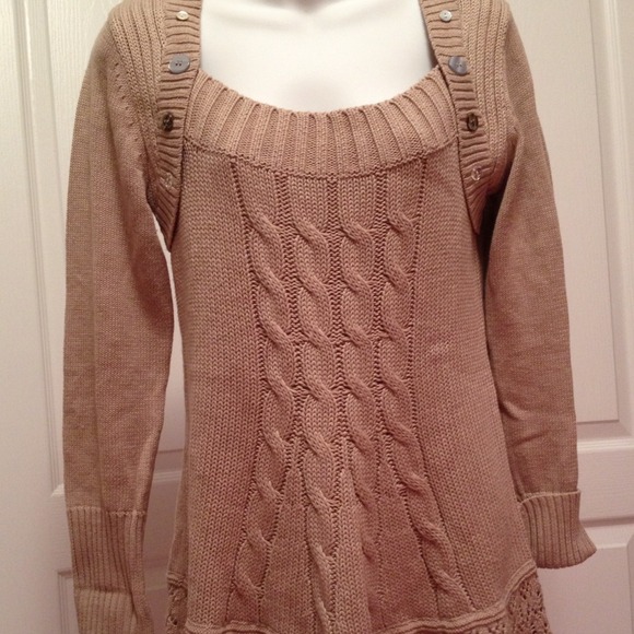 Long cream sweater / dress