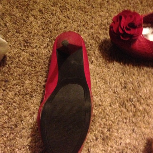 heels - Picture 3 of 3