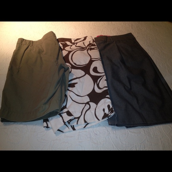 Women's size 12 capris