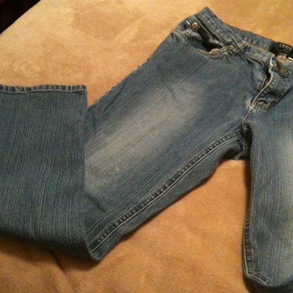 IZOD Jeans Stretch REDUCED - Picture 2 of 2