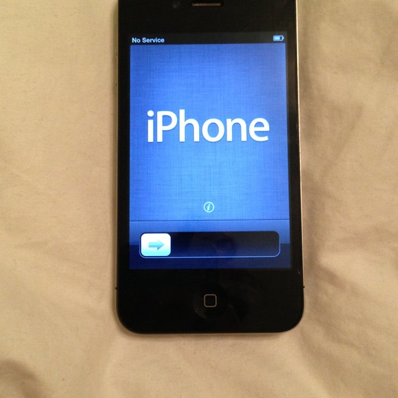 ON HOLD TIL FRIDAY Apple Black IPhone 4, AT&T!!