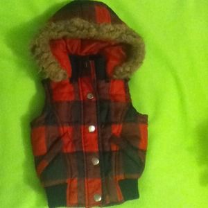 2t hooded vest. ITEM T