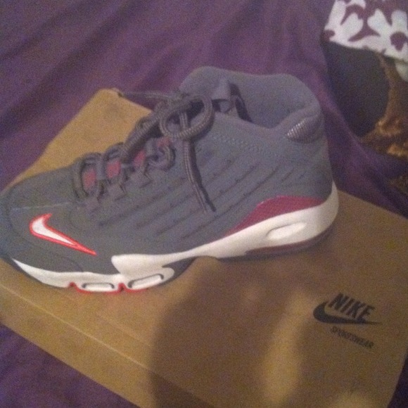 Shoes - RESERVED Pink and gray Griffins