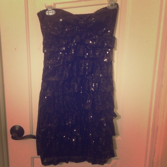 🔮NWT Rue 21 black sequined dress