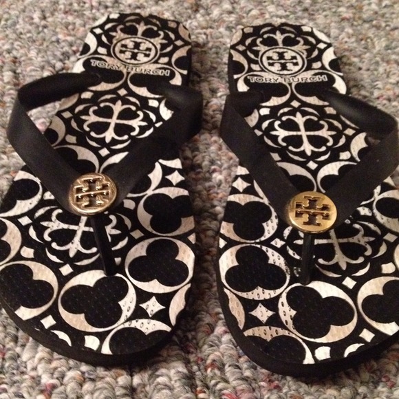 Bundled- Tory Burch Flip Flop