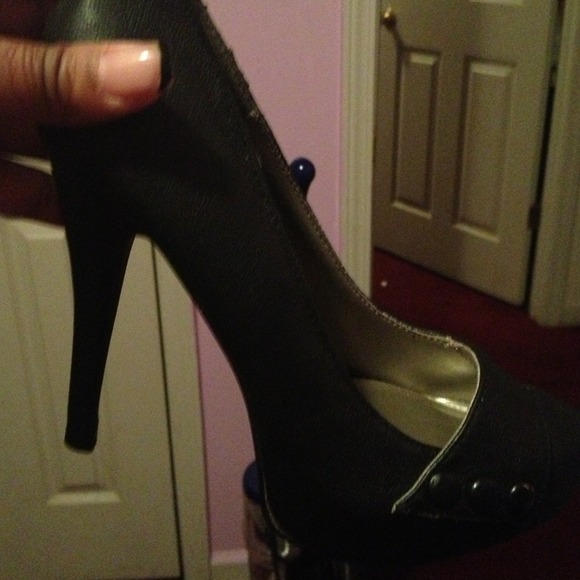 Black shoes 7 1/2