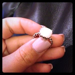 PANDORA - Mother of Pearl Ring