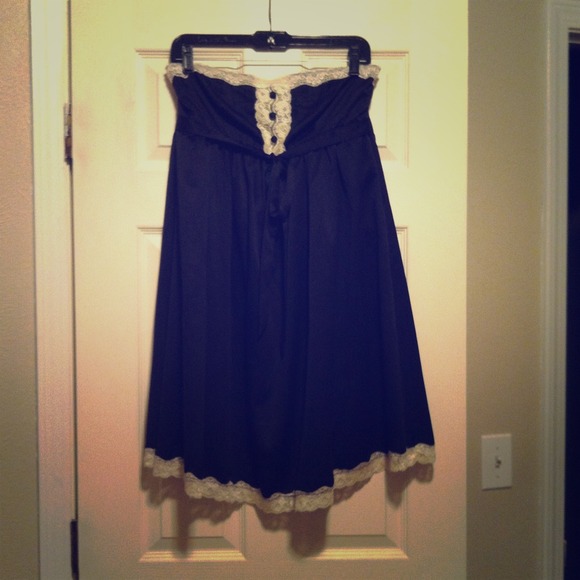 Sleeveless dress
