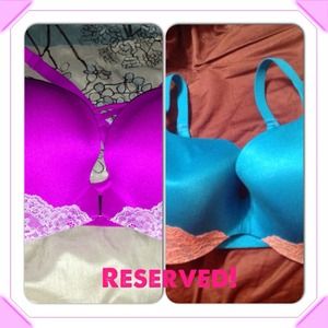 Reserved bundle 2 Victoria's Secret Bras