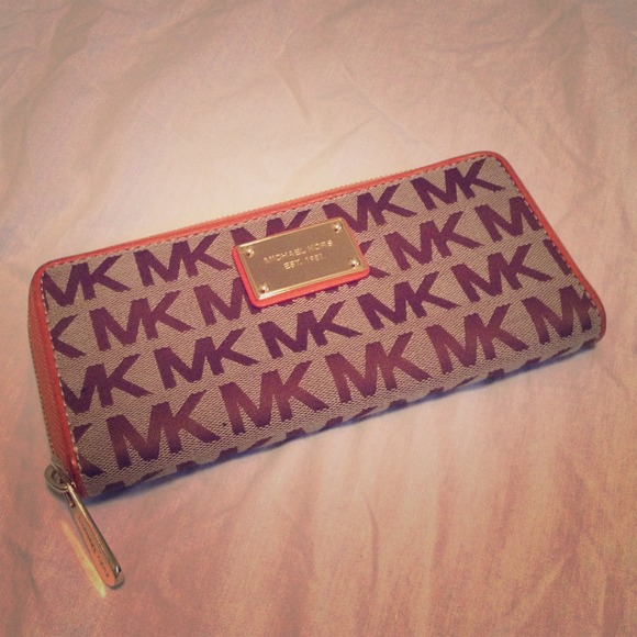 🔵REDUCED !🔵 Michael Kors Authentic Wallet