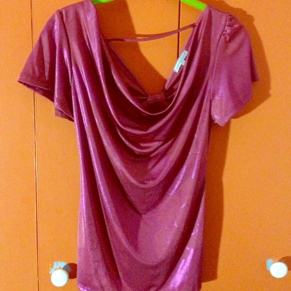 💛💛SOLD!!H&M cute top- new no tag💛💛