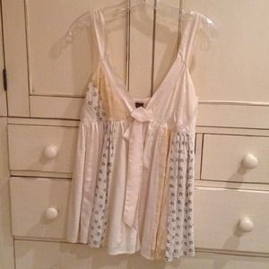 Lithe Summer Top