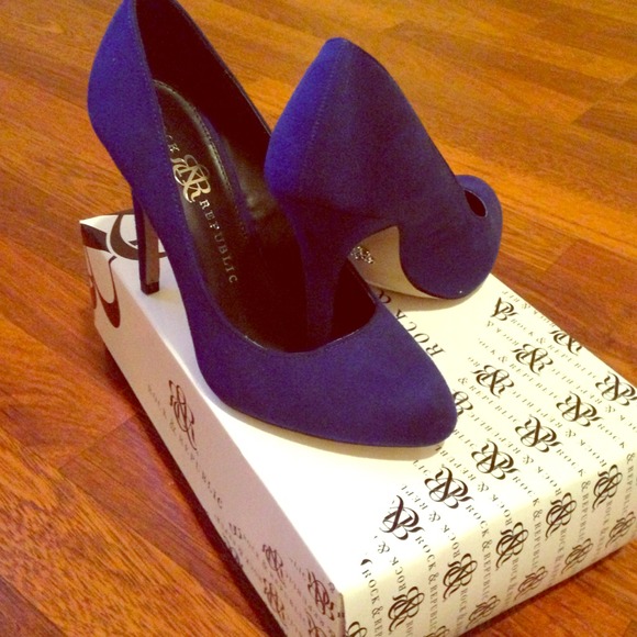 Royal blue rock & republic pumps