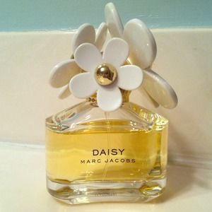 Marc Jacobs Daisy