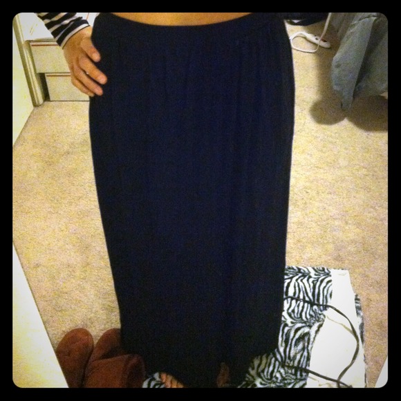🔴SOLD🔴Black maxi skirt