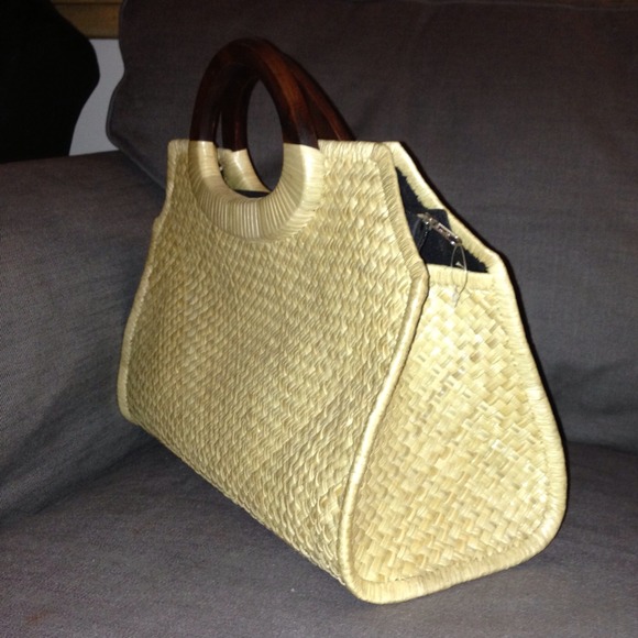 Handmade wooven "abaca" purse - Picture 2 of 4