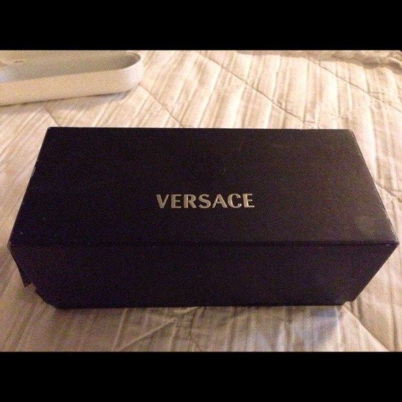 Auth Versace sunnies! Black w/ Swarovski crystals