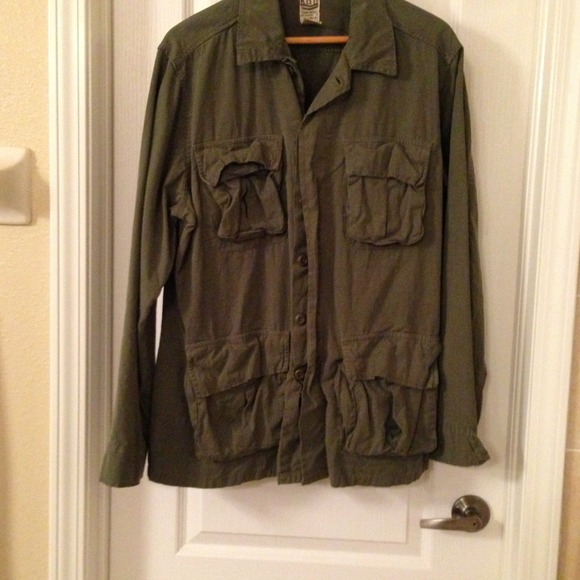 Men's Lucky Brand green khaki shirt coat.hawaiian