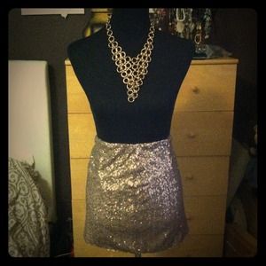 🚨 SOLD BUNDLE! Gold sequin mini & dress.