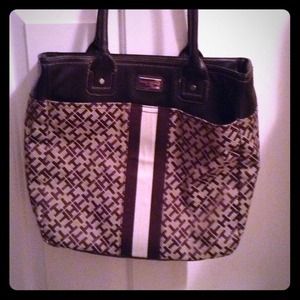 Tommy Hilfiger purse